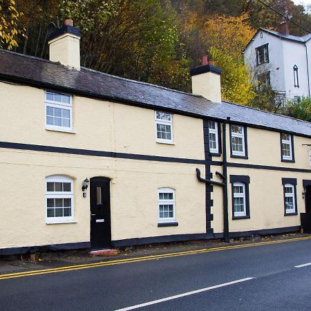 Minafon Villa Llangollen Buitenkant foto